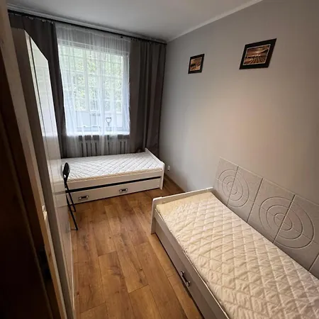 Zaspa Rooms- *